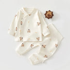 Conjunto de pijama para recém-nascido, composto por camiseta e calça, estampa de desenho animado, em algodão puro, ideal para outono e inverno, tamanho 0-18 meses.