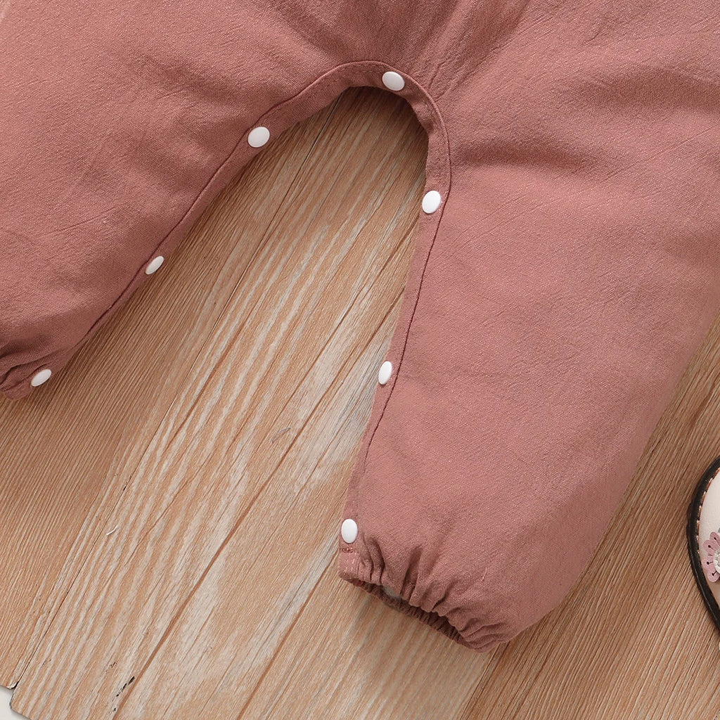 Body de manga comprida confortável para recém-nascida, em algodão puro com estampa floral e blocos de cores, ideal para bebês de 0 a 18 meses. Perfeito para engatinhar.